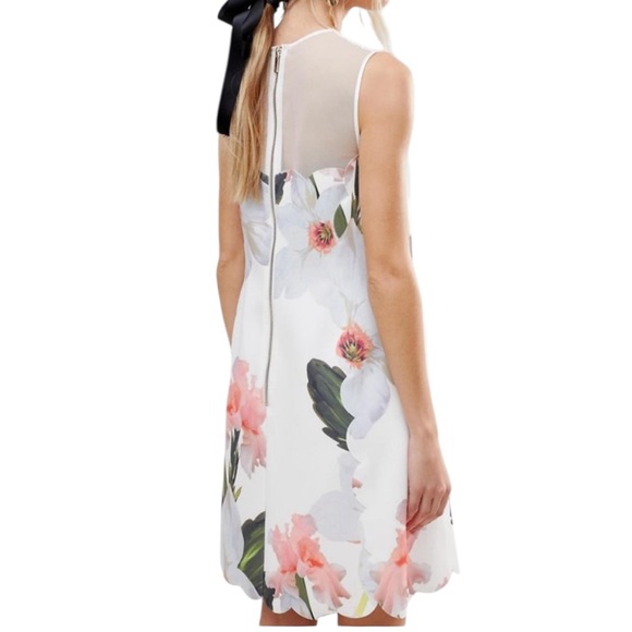 Ted Baker Caprila Bloom Scalloped Dress White Floral Size 6 - Picture 4 of 11